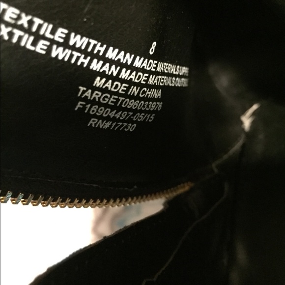 Boots - Picture 3 of 3